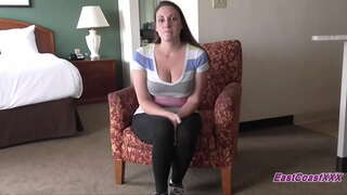 ���ြီးမားတဲ့ Tit MILF ယူတာပဲနှင့်တစ္စံုတစ္စံုနှစ်ဦးယောက်ျားတွေအတွက်စာရင်းစစ်