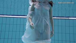 Dunya jero cai taranjang babes