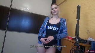 Ældre bror, der tilbydes sin lille søster med til at tjene nogle penge med hjælp af hendes krop! Creampie pussy to gange!